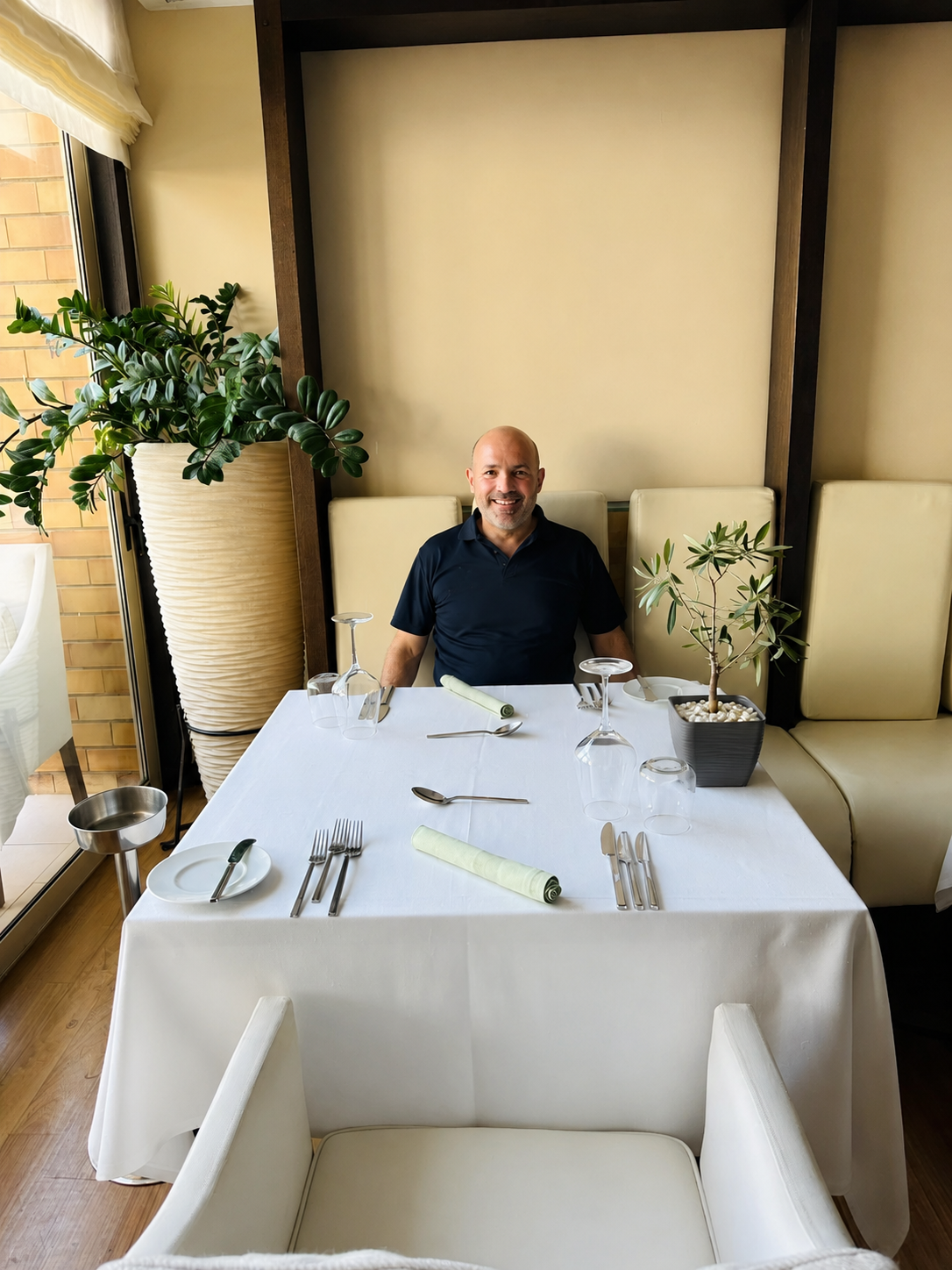 1785067193389-423951582-servitoros-3.png