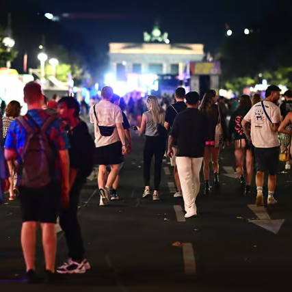 Βερολίνο: Αυτοκίνητο έπεσε πάνω σε συγκεντρωμένο πλήθος - Ένας νεκρός τουλάχιστον 14 τραυματίες