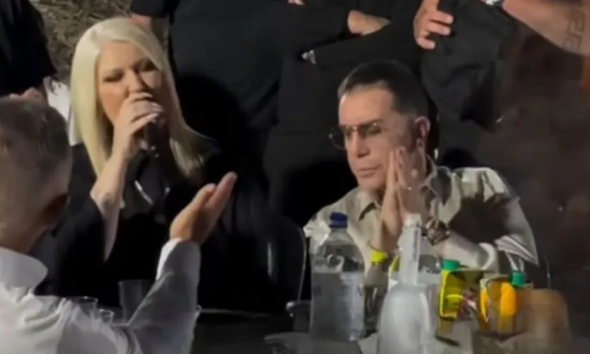 Ο Γιώργος Μαζωνάκης βρέθηκε σε πανηγύρι της Χαράς Βέρρα και τραγούδησαν μαζί