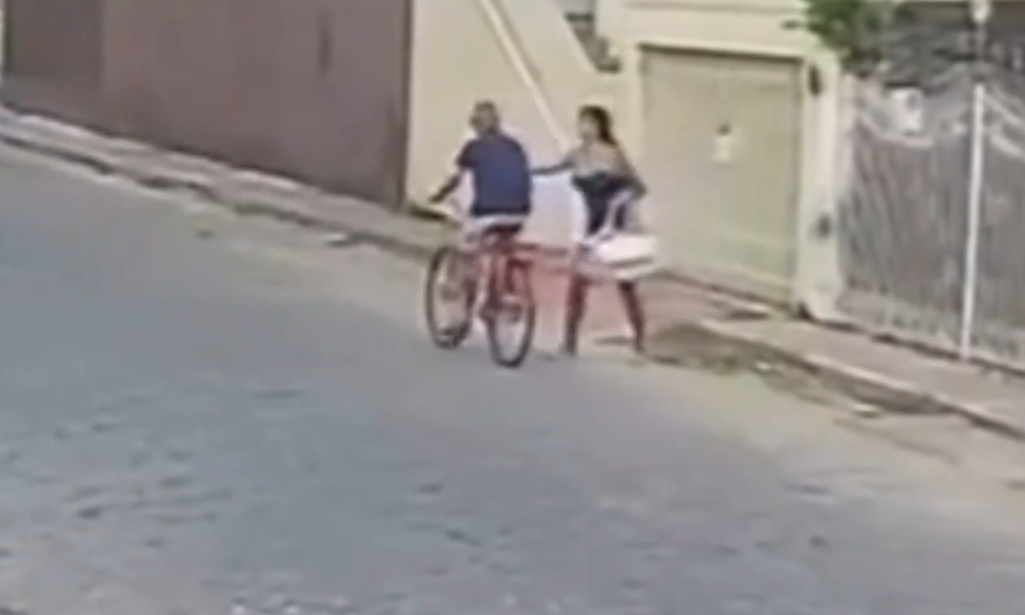 Βραζιλία: 24χρονη μαχαίρωσε και σκότωσε 81χρονο ποδηλάτη στην μέση του δρόμου