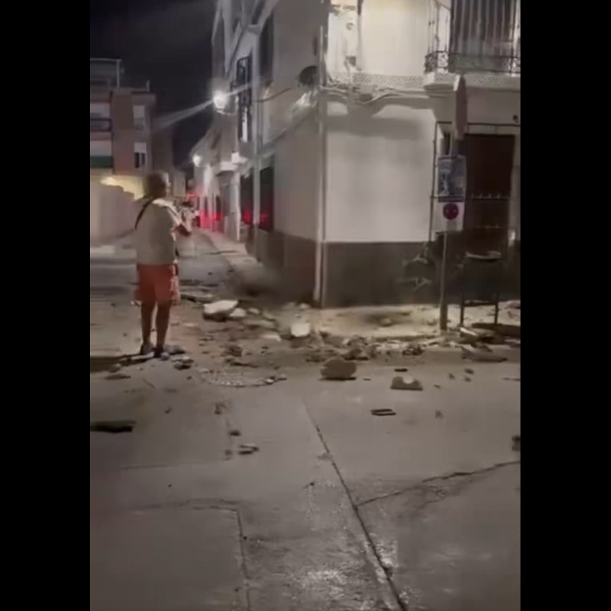 Σεισμός 5 Ρίχτερ στην Ισπανία: Ζημιές σε αυτοκίνητα και σπίτια - Δεν έχουν αναφερθεί τραυματισμοί