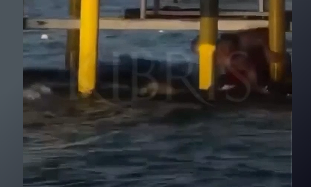 Κατεχόμενα: Οργισμένο πλήθος κυνηγάει άνδρα σε παραλία για σεξουαλική επίθεση σε 15χρονη