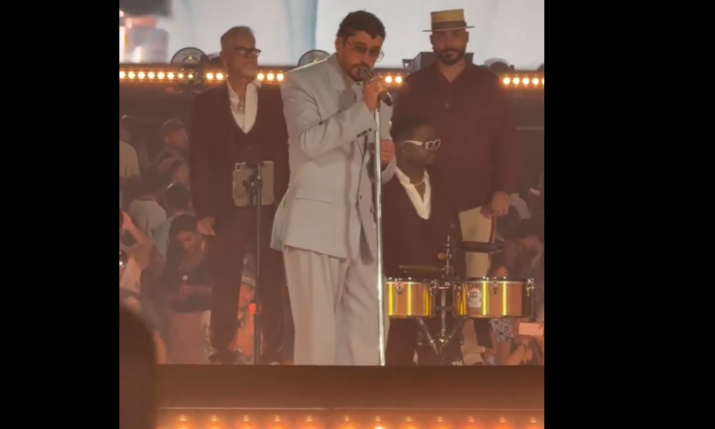Bad Bunny: «Μπορώ να σας δώσω χαρά» - Το μήνυμά του στο Πουέρτο Ρίκο εν μέσω της κρίσης νερού