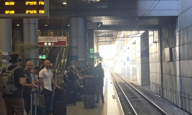 Ισραήλ: Μπαλόνι ηλίου προκάλεσε εκρήξεις και προβλήματα στα τρένα, στο αεροδρόμιο Μπεν Γκουριόν