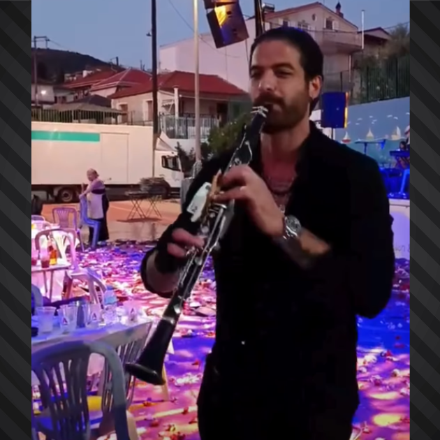 Μοναστηράκι Βόνιτσας: «Μάγεψε» ο Άρης Μουγκοπέτρος με το κλαρίνο του στο πανηγύρι του χωριού