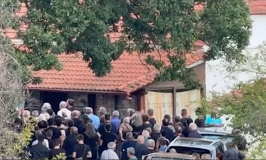 Βέροια: Θρήνος στο τελευταίο «αντίο» στην 18χρονη που «έσβησε» στα νερά του καταρράκτη Δερματά
