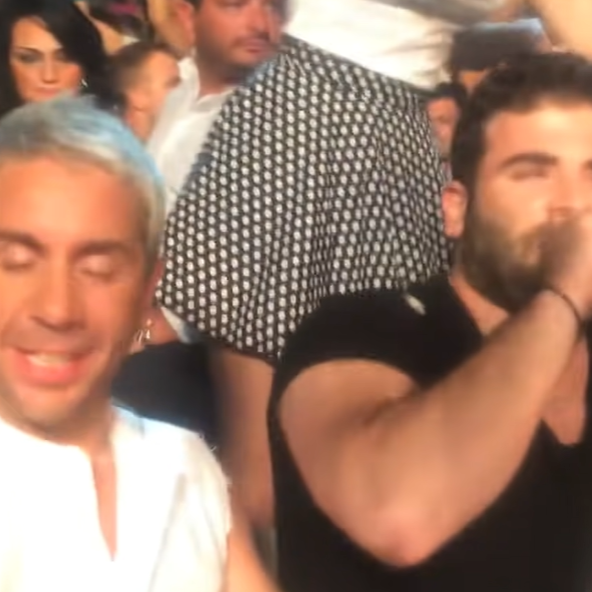 Συγκλονιστικό βίντεο: Το άγνωστο ντουέτο Μαζωνάκη - Παντελίδη
