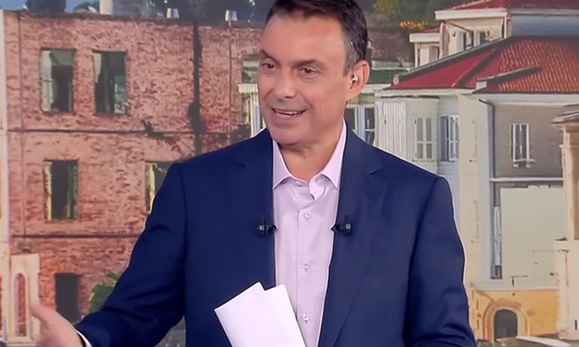 Δημήτρης Οικονόμου: «Ένας σαμάνος-γιατρός του είπε να κάτσει τρεις μέρες» - Το σχόλιο του Πιτταρά