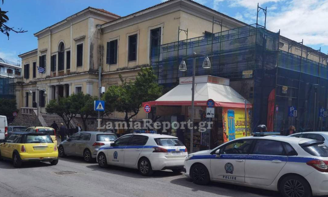 Στυλίδα: 46χρονος χαστούκισε 10χρονο μπροστά στη μητέρα του - Τους απείλησε με σουγιά