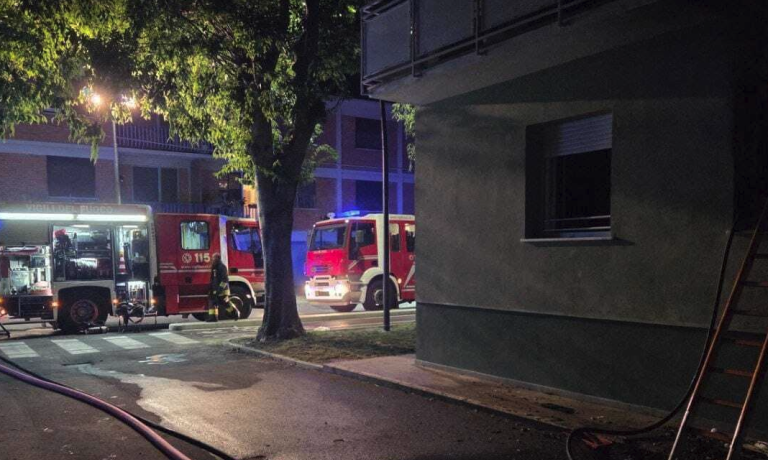 Ιταλία: Φωτιά σε τριώροφο κτίριο στην Τοσκάνη - Δύο νεκροί και 13 τραυματίες