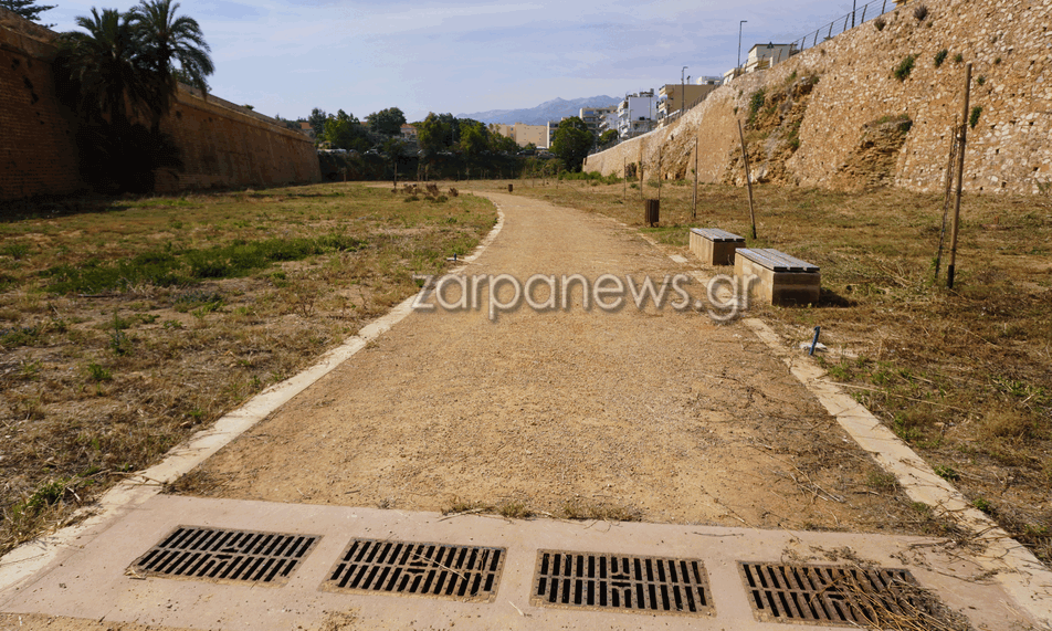 Χανιά: Δύο τουρίστες έπεσαν από τα τείχη της Δυτικής Τάφρου - Νοσηλεύονται βαριά τραυματισμένοι