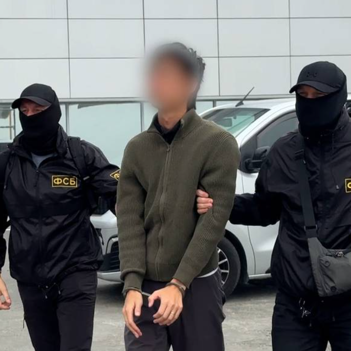 Καρέ καρέ η σύλληψη του Ιάπωνα δημοσιογράφου για κατασκοπεία από τη ρωσική FSB