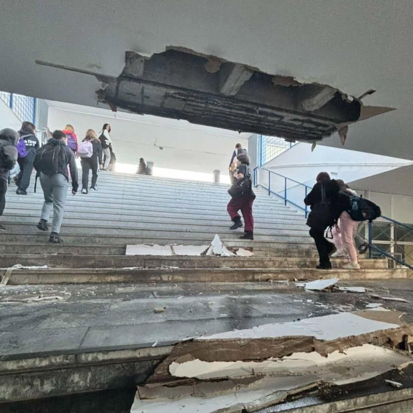 Νέο Ηράκλειο: Κατέρρευσε τμήμα οροφής σε λύκειο