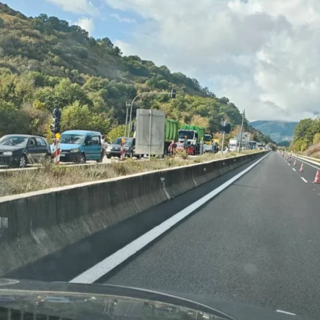 «Συναγερμός» στην Εγνατία οδό - Έκλεισε λόγω διαρροής πετρελαίου