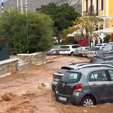 Κακοκαιρία: Πλημμυρικά φαινόμενα στη Σύμη - Δρόμοι μετατράπηκαν σε ποτάμια, δείτε βίντεο