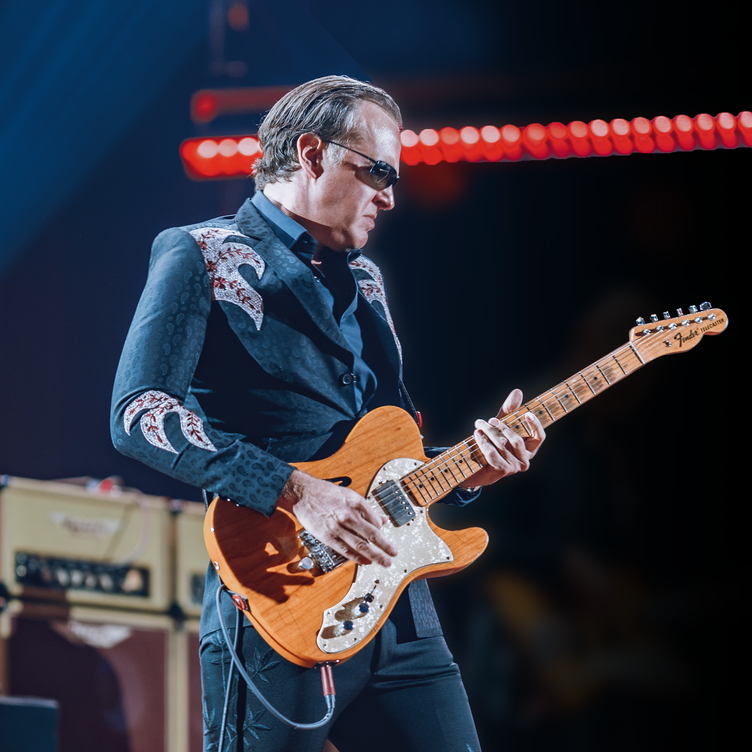 Ο Joe Bonamassa στο Δημοτικό Θέατρο Λυκαβηττού την Παρασκευή 2 Ιουλίου