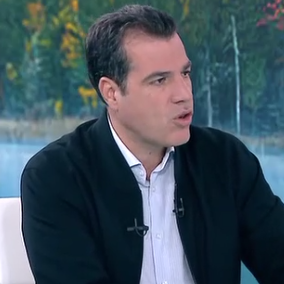 Πλεύρης: «Η πολιτική της ΝΔ δεν διαμορφώνεται με γνώμονα το τι γίνεται στα Δεξιά και στα Αριστερά»